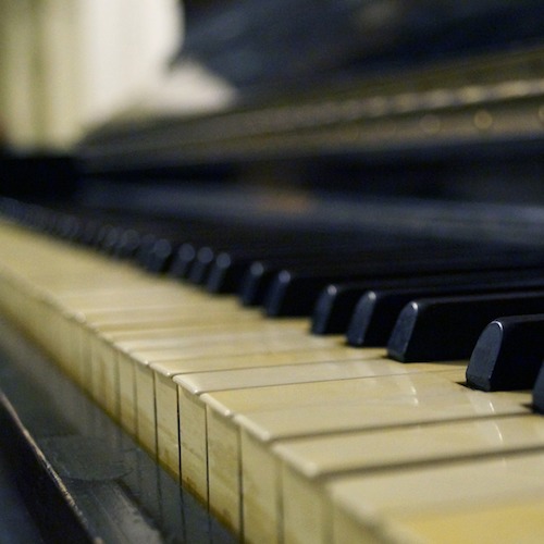 piano-keyboard.jpg